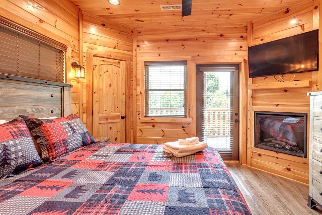 Gatlinburg Cabin With Private Hot Tub By Staycating Eksteriør bilde