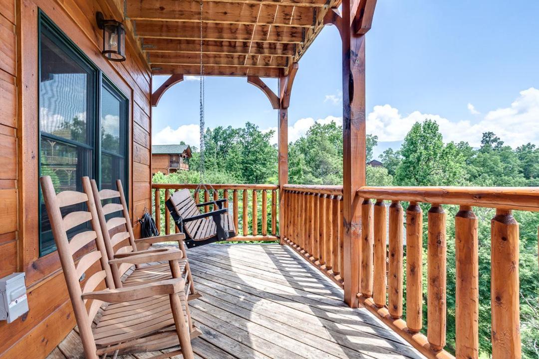 Gatlinburg Cabin With Private Hot Tub By Staycating Eksteriør bilde