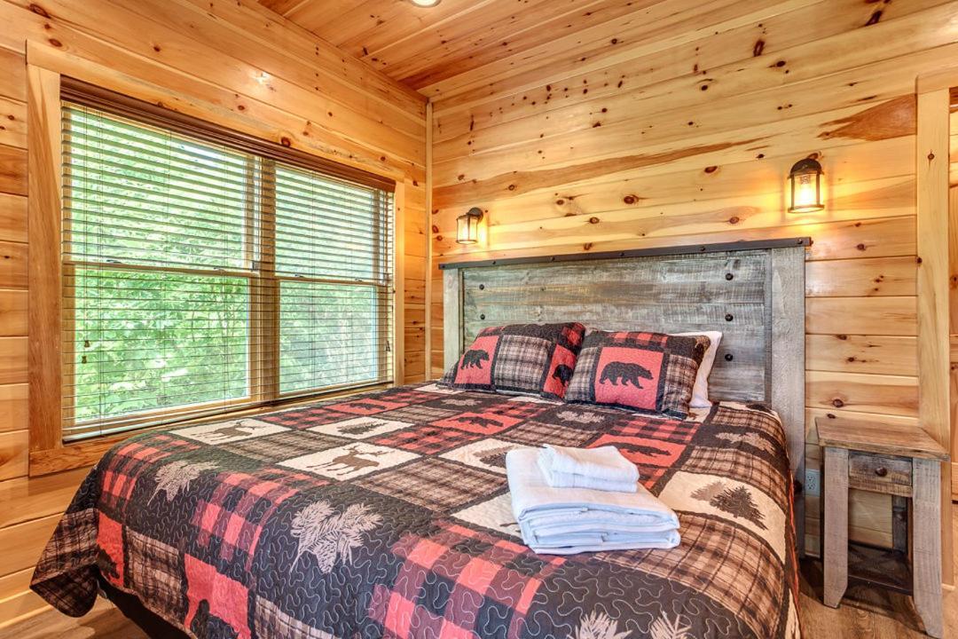 Gatlinburg Cabin With Private Hot Tub By Staycating Eksteriør bilde