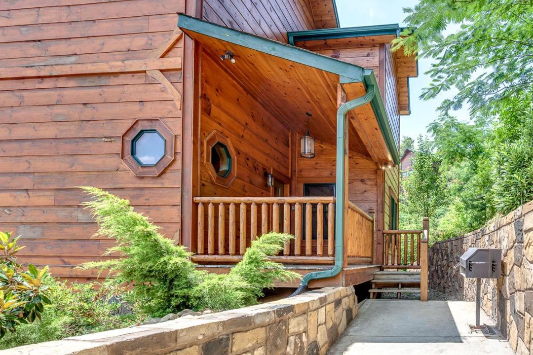 Gatlinburg Cabin With Private Hot Tub By Staycating Eksteriør bilde