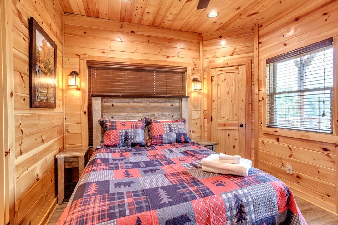 Gatlinburg Cabin With Private Hot Tub By Staycating Eksteriør bilde